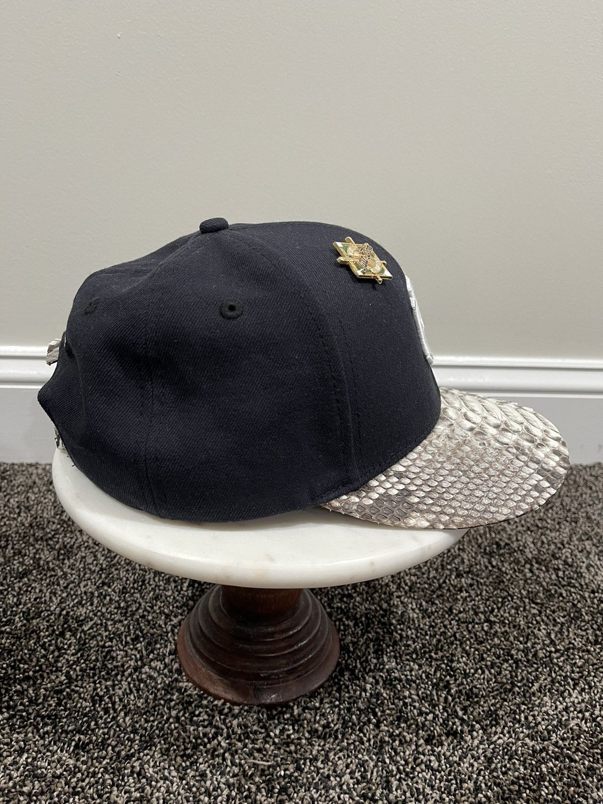 Just Don Just Don MLB NYY New York Yankes 2021 Snakeskin Navy Hat Size ONE SIZE - 2 Thumbnail