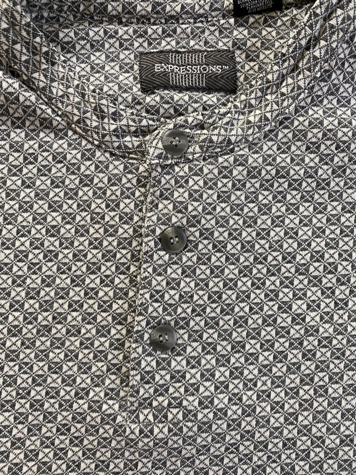 Vintage Vintage 90’s Expressions Patterned Henley Long Sleeve Tee Size US XL / EU 56 / 4 - 5 Thumbnail