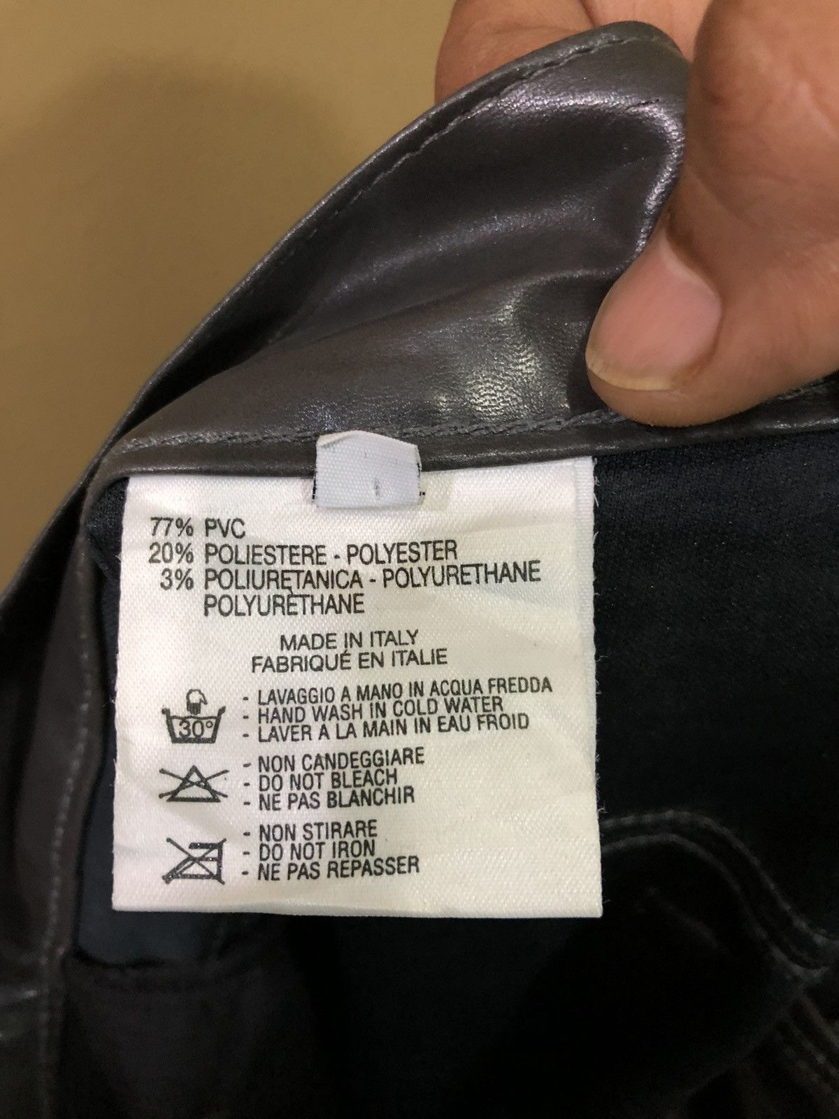 Leather Vintage Versace Classic V2 Leather Pants Size US 30 / EU 46 - 11 Thumbnail