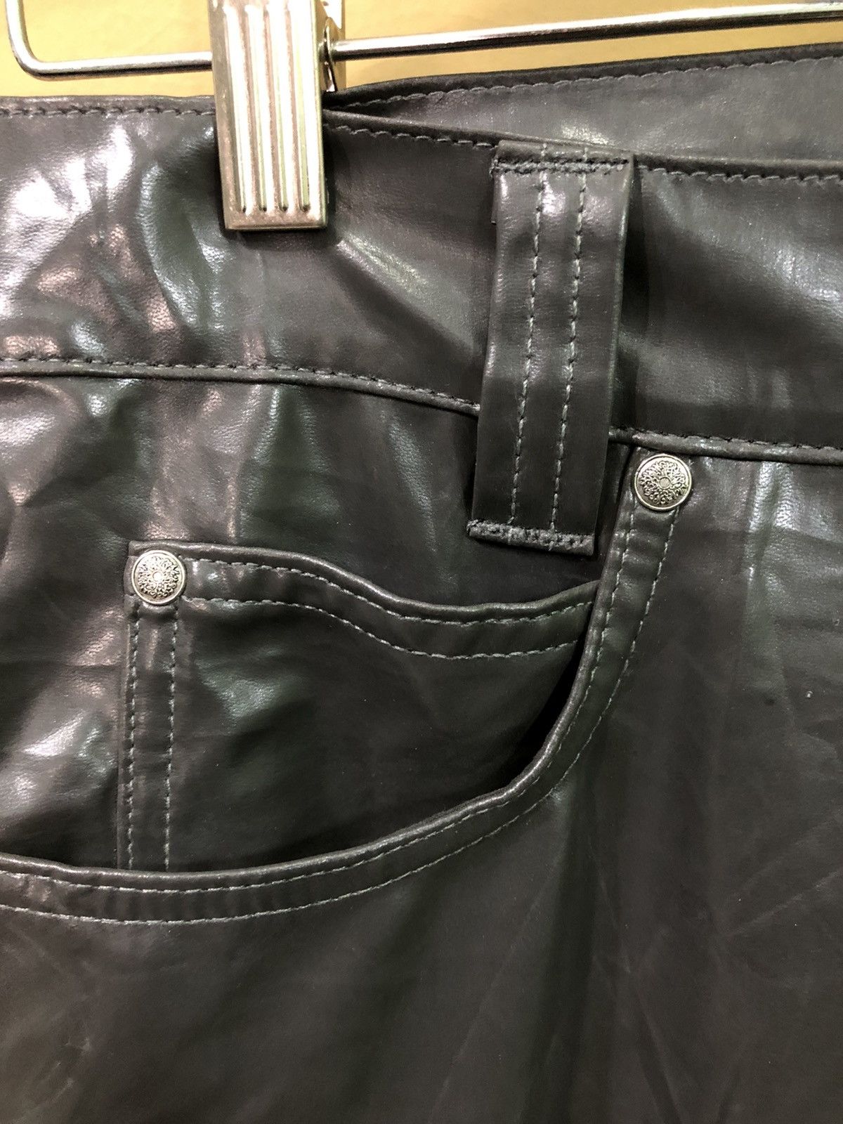 Leather Vintage Versace Classic V2 Leather Pants Size US 30 / EU 46 - 7 Thumbnail