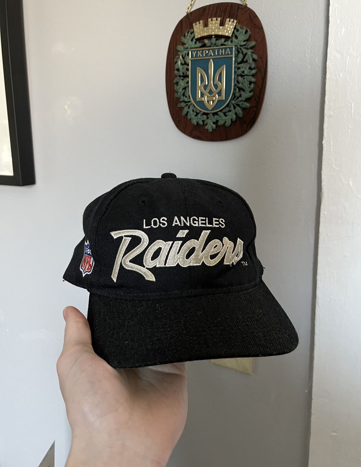 Vintage NFL (Sports Specialties) - Los Angeles Raiders Embroidered Logo Snapback Hat 1990's OSFA