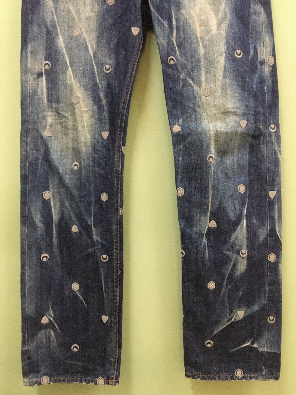 Hysteric Glamour × Takeo Kikuchi TK MIXPICE - RELAXED FIT WASHED ALLOVER EMBROIDERED LOGO Size US 30 / EU 46 - 3 Thumbnail