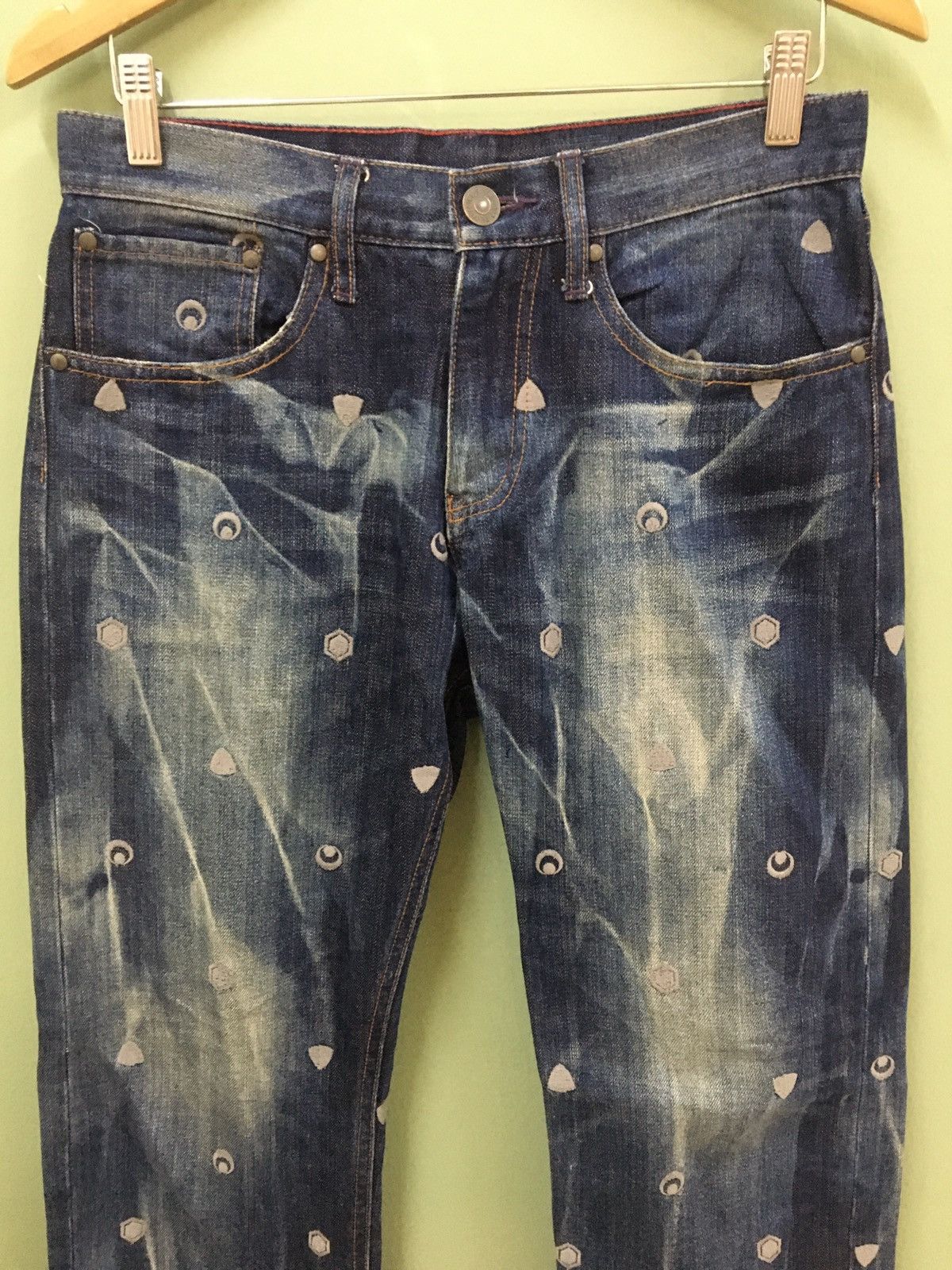 image of Hysteric Glamour x Takeo Kikuchi Tk Mixpice - Relaxed Fit Washed Allover Embroidered Logo in Indigo