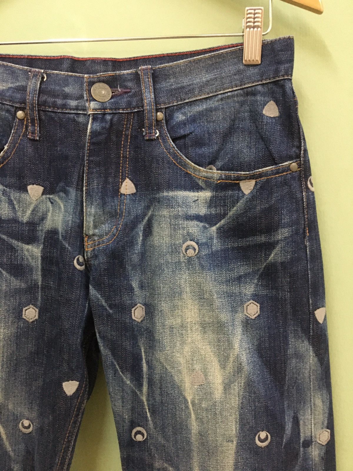 Hysteric Glamour × Takeo Kikuchi TK MIXPICE - RELAXED FIT WASHED ALLOVER EMBROIDERED LOGO Size US 30 / EU 46 - 5 Thumbnail