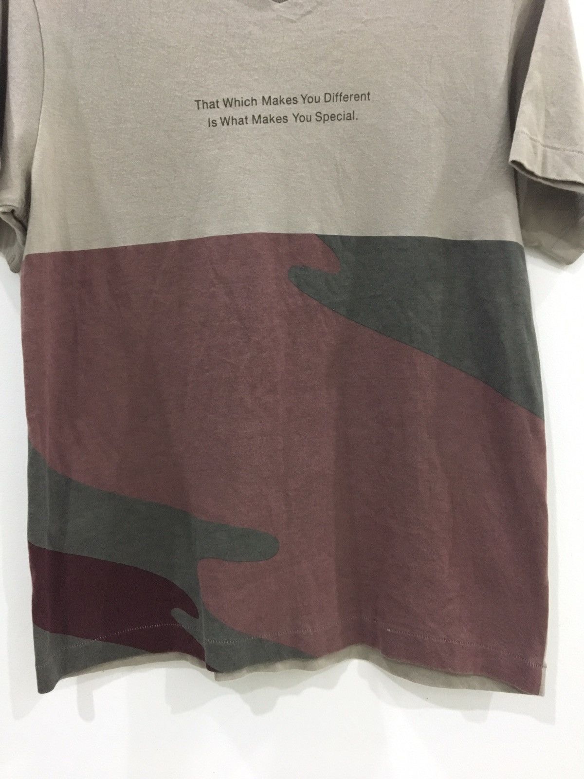 Pharrell PHARRELL WILLIAMS - I AM OTHER CAMO V-NECK T-SHIRT Size US M / EU 48-50 / 2 - 4 Thumbnail