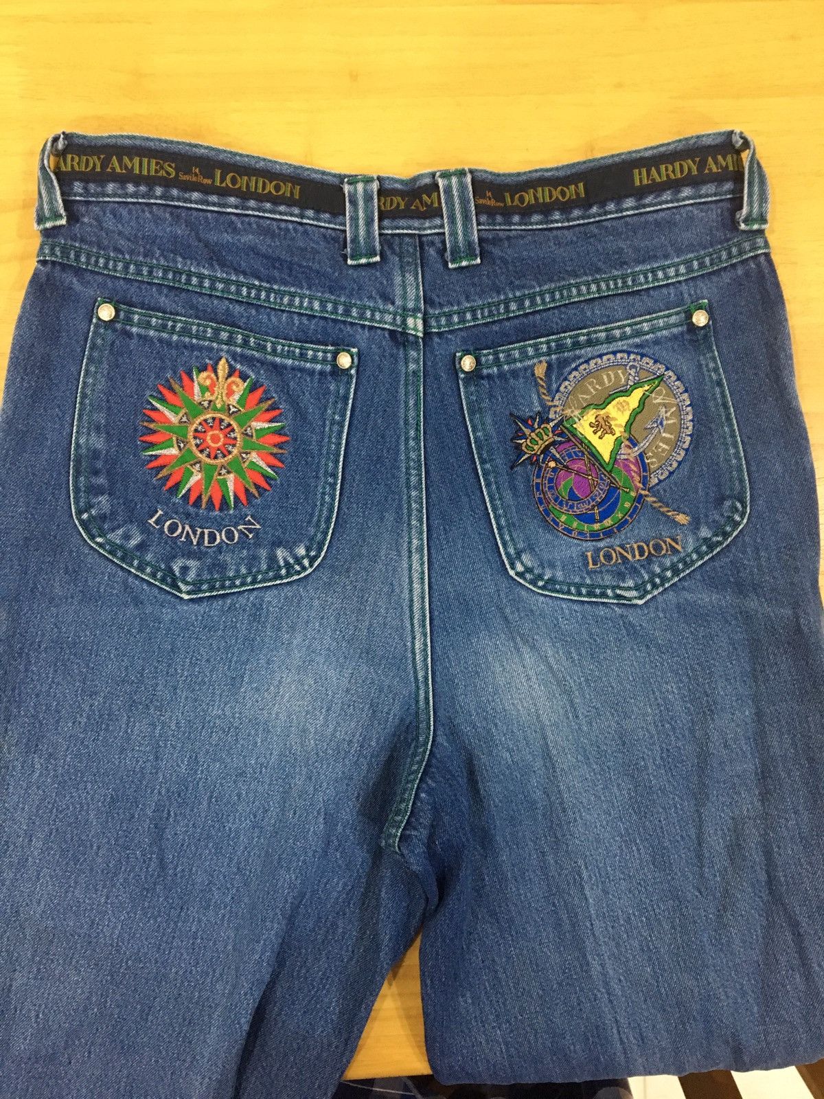 Designer × Hardy Amies REGULAR STRAIGHT FIT JEANS / EMBROIDERED BACKPOCKET LOGO Size US 32 / EU 48 - 2 Thumbnail