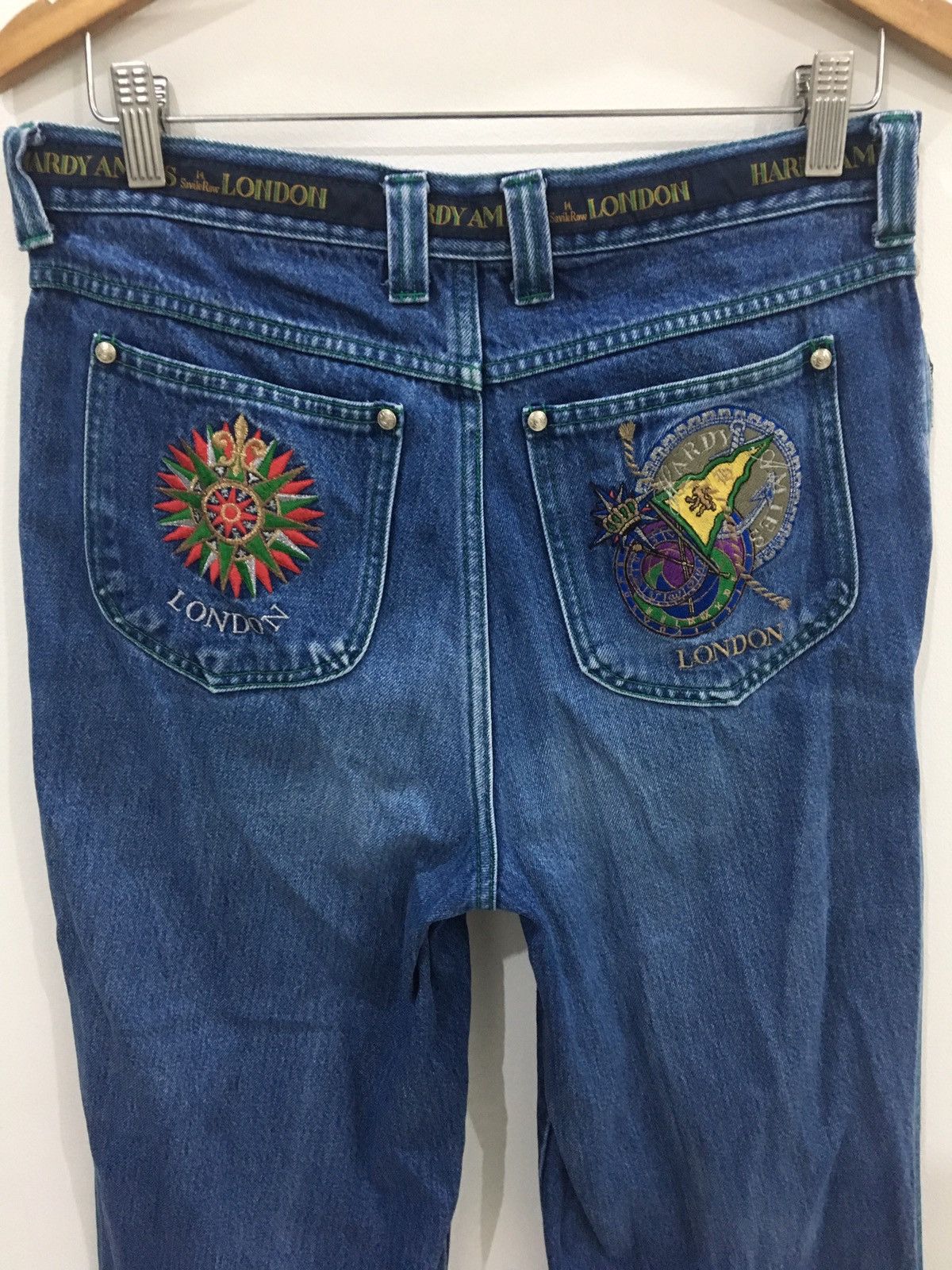Designer × Hardy Amies REGULAR STRAIGHT FIT JEANS / EMBROIDERED BACKPOCKET LOGO Size US 32 / EU 48 - 10 Thumbnail