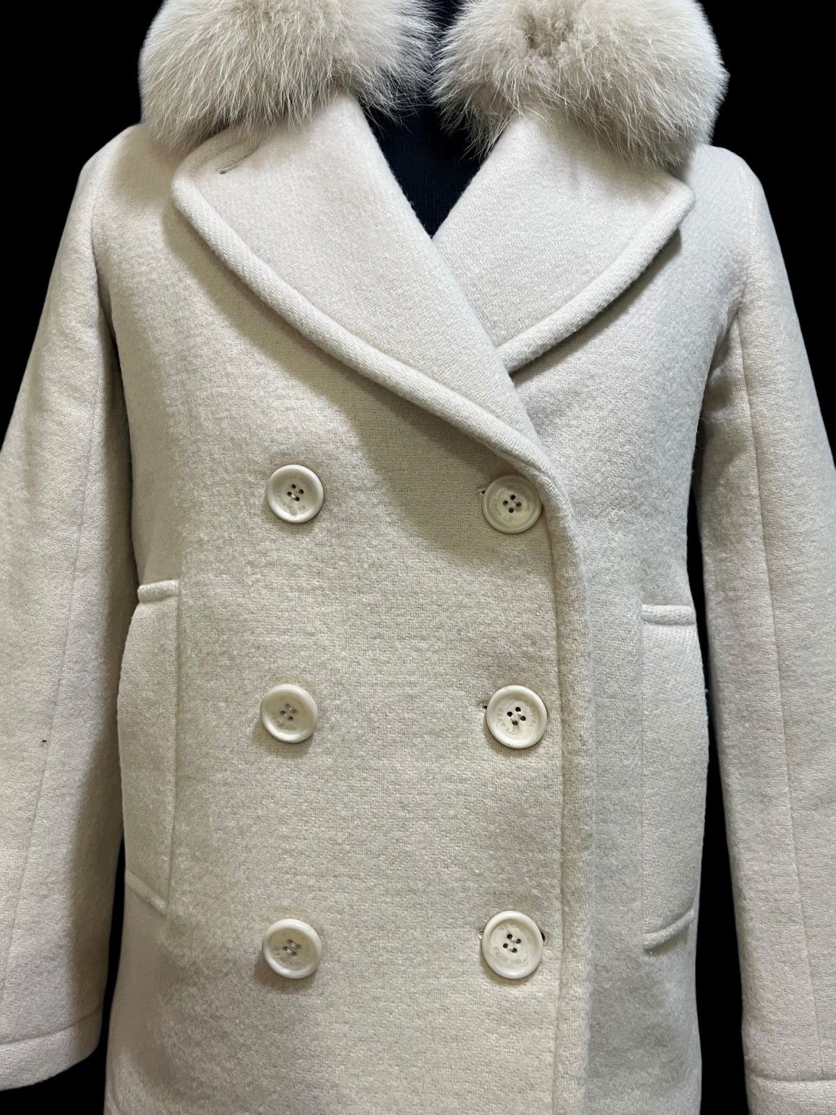 Designer × Japanese Brand 🔥NEED GONE🔥FRAY ID CASUAL WEAR CREAM WOOL PEACOAT FUR COLLAR Size S / US 4 / IT 40 - 3 Thumbnail