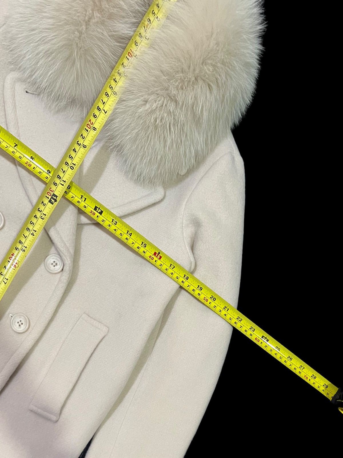 Designer × Japanese Brand 🔥NEED GONE🔥FRAY ID CASUAL WEAR CREAM WOOL PEACOAT FUR COLLAR Size S / US 4 / IT 40 - 23 Thumbnail