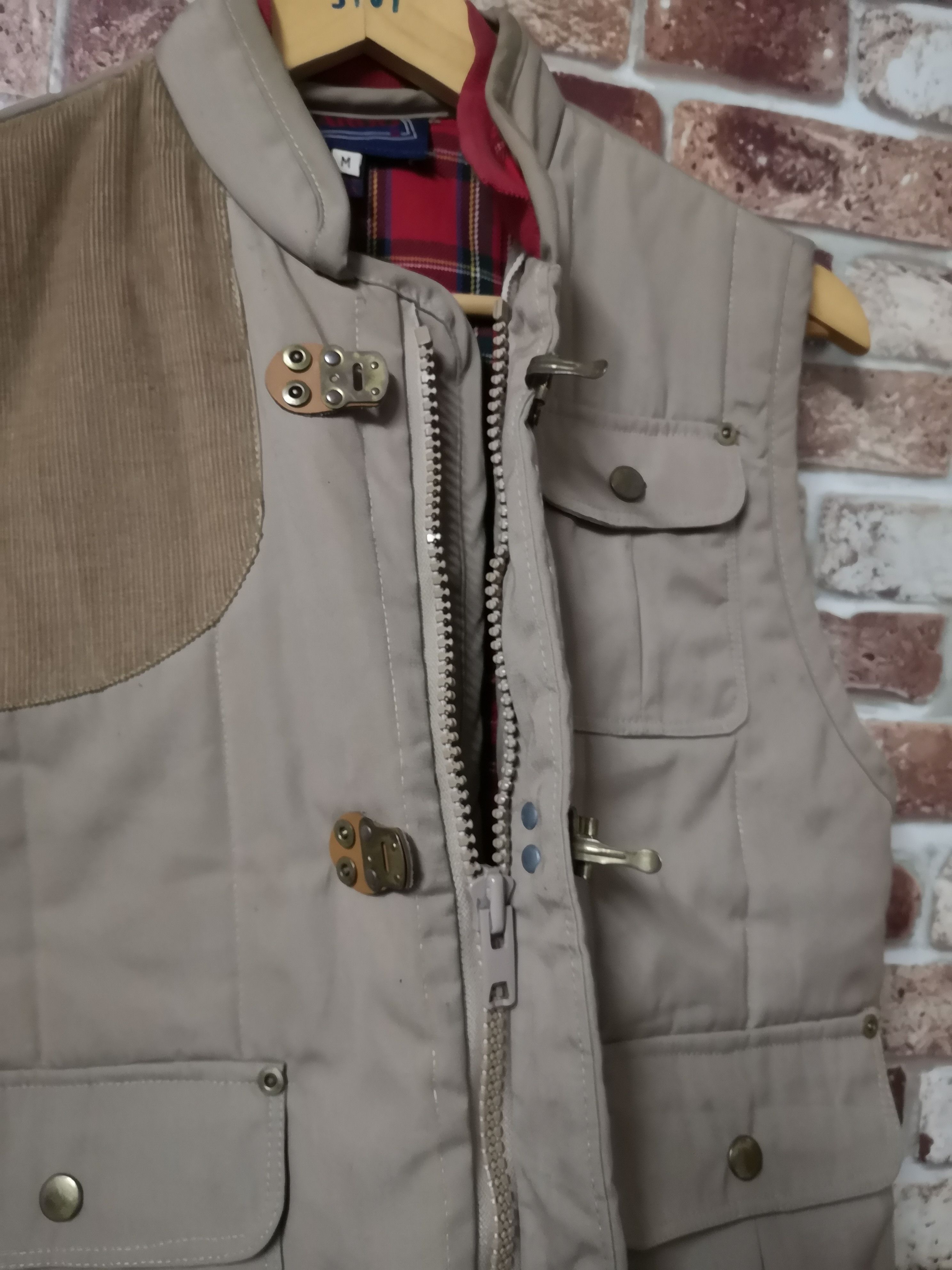 Other Nice Design Vest/ Unic Button style Size US M / EU 48-50 / 2 - 4 Thumbnail
