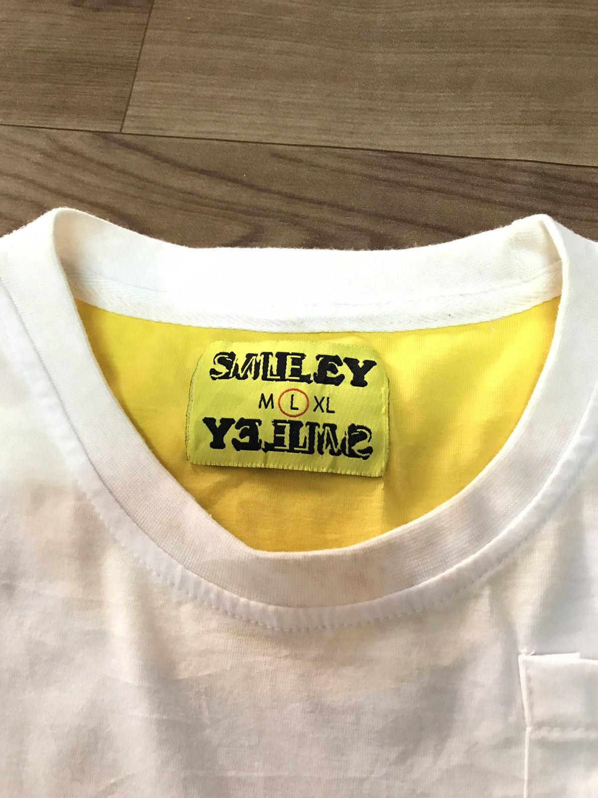 Japanese Brand SMILEY POCKET TEE BIG LOGO Size US M / EU 48-50 / 2 - 4 Thumbnail