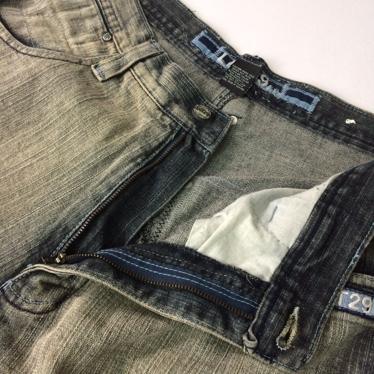 If Six Was Nine BAGGY DENIM LOT29 ART BUGS BUNNY JEANS PANTS Size US 33 - 7 Thumbnail