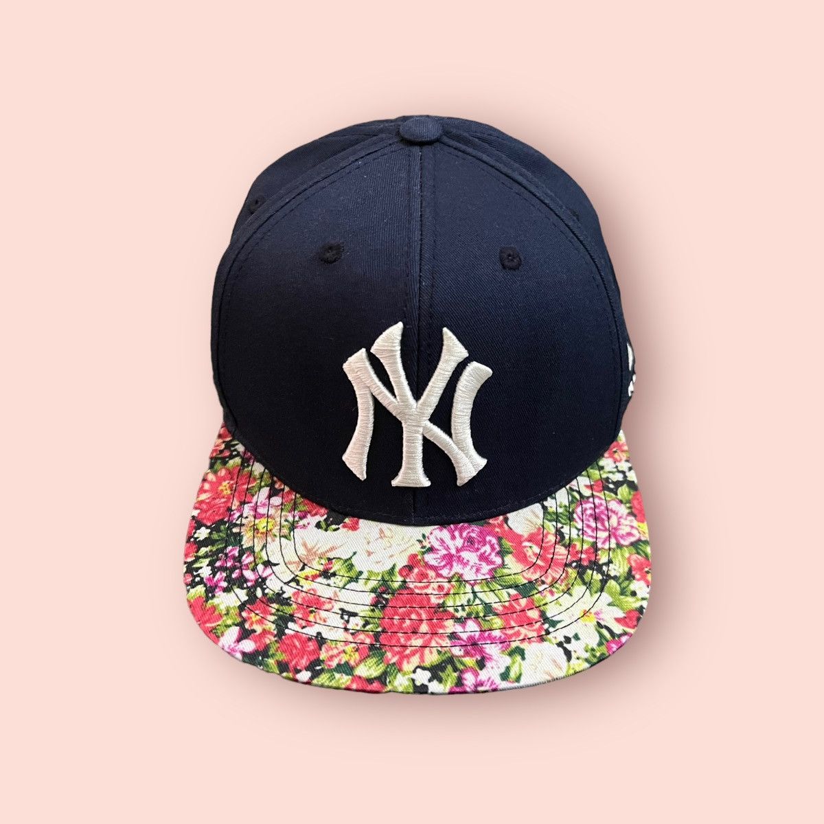 MLB VINTAGE MLB NY YANKEES FLORAL BRIM SNAPBACK CAP Size ONE SIZE - 4 Thumbnail