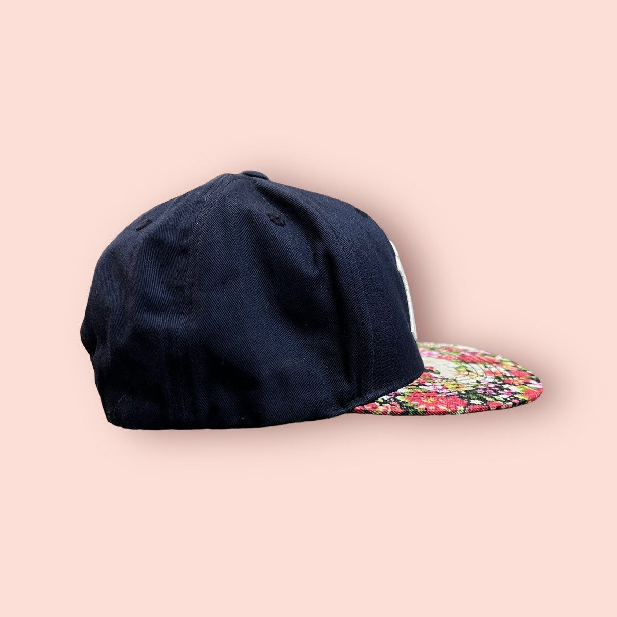 MLB VINTAGE MLB NY YANKEES FLORAL BRIM SNAPBACK CAP Size ONE SIZE - 11 Thumbnail