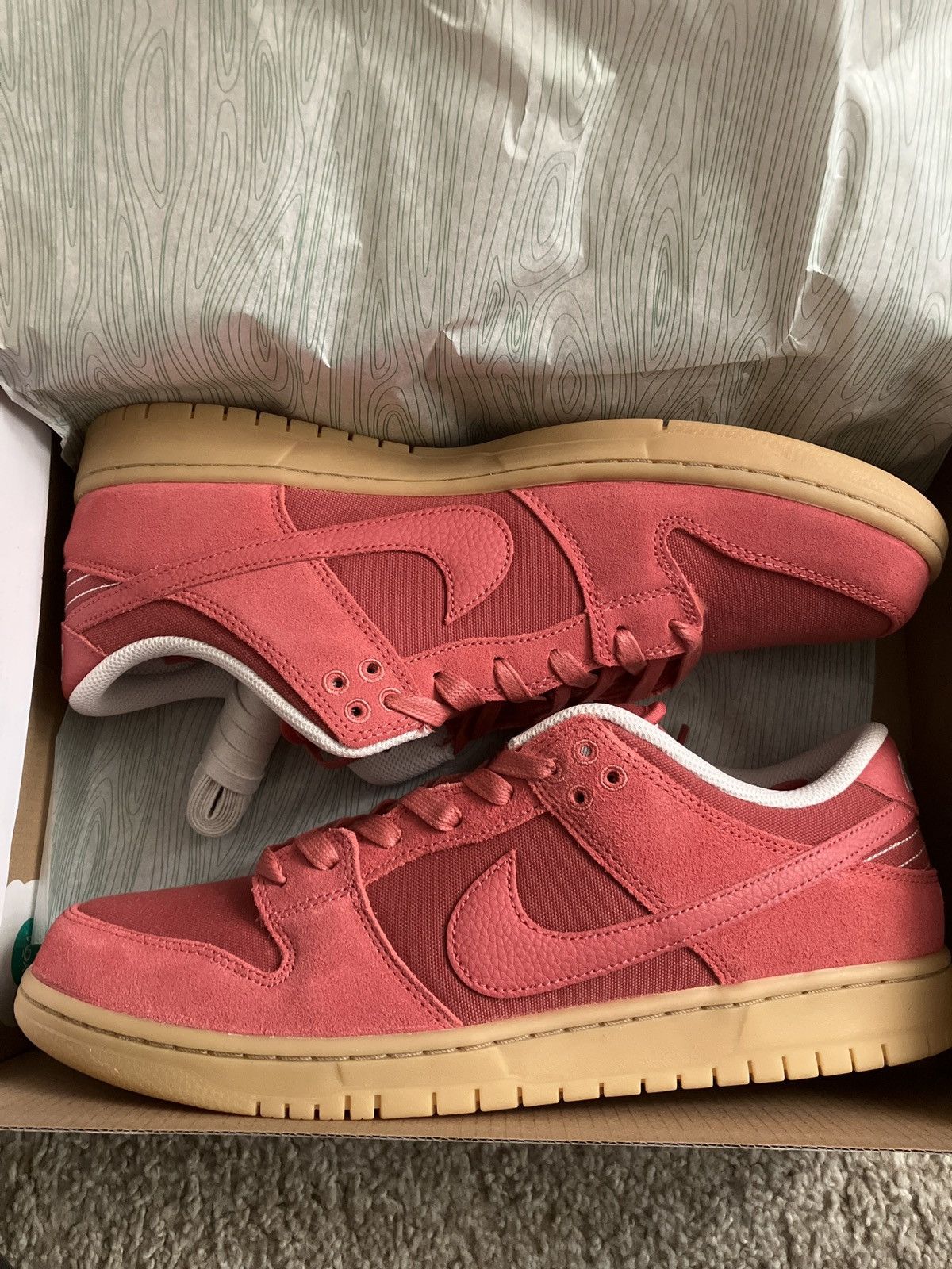 Nike Nike SB Dunk Low Adobe Size US 11 / EU 44 - 2 Thumbnail