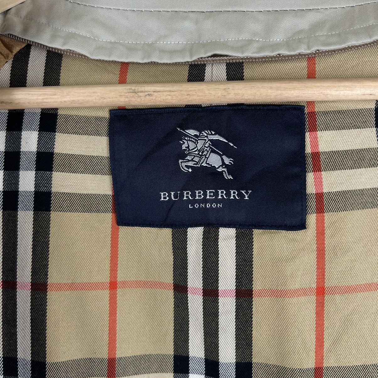 Burberry VINTAGE TRENCH COAT BURBERRY NOVA CHECK Size US M / EU 48-50 / 2 - 13 Thumbnail