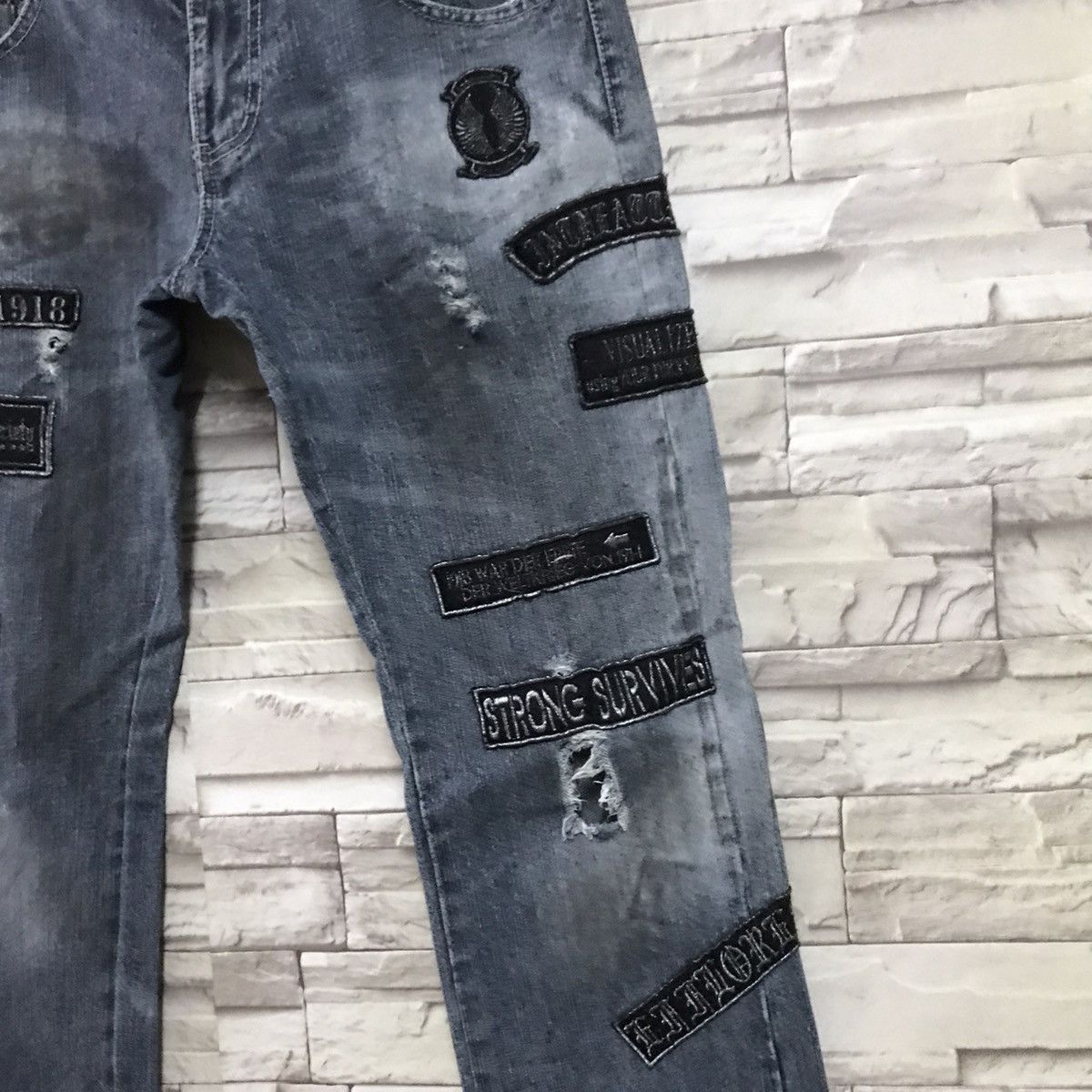 In The Attic IN THE ATTIC Distressed Denim Dirty Patches Jeans Size US 34 / EU 50 - 8 Thumbnail