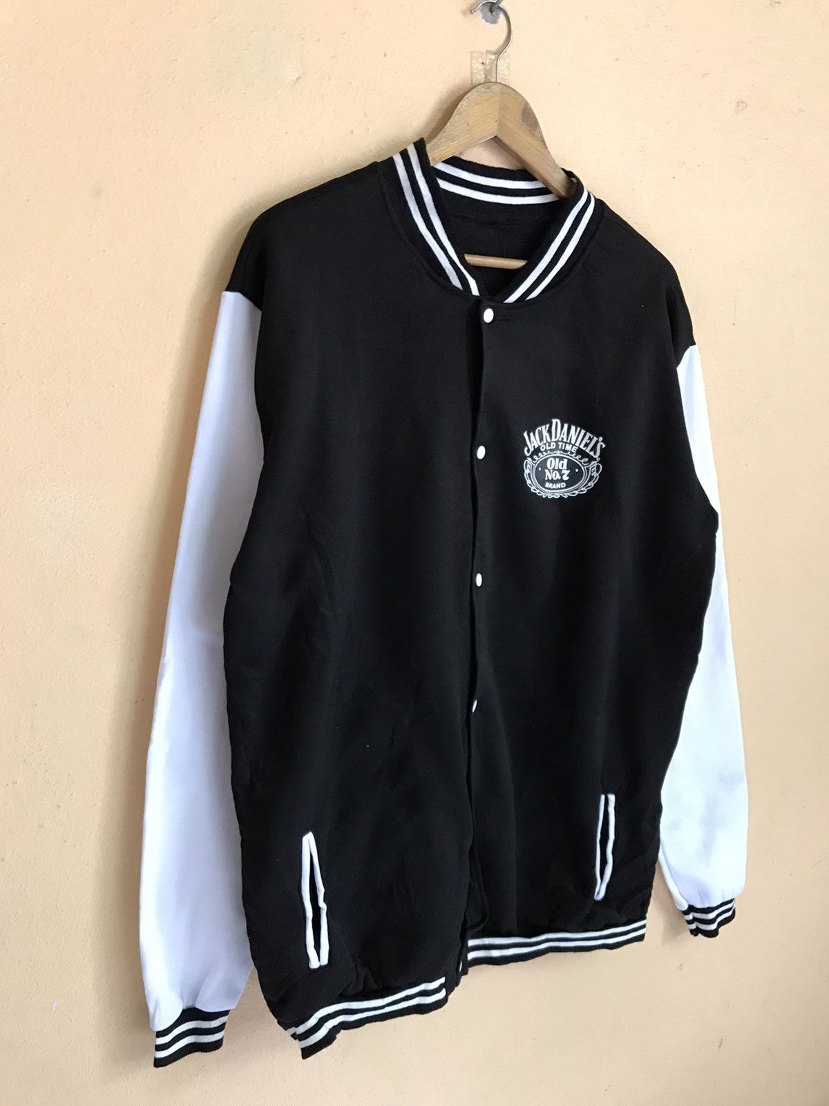Vintage VINTAGE JACK DANIELS OLD TIME VARSITY STYLE JACKET Size US L / EU 52-54 / 3 - 8 Thumbnail