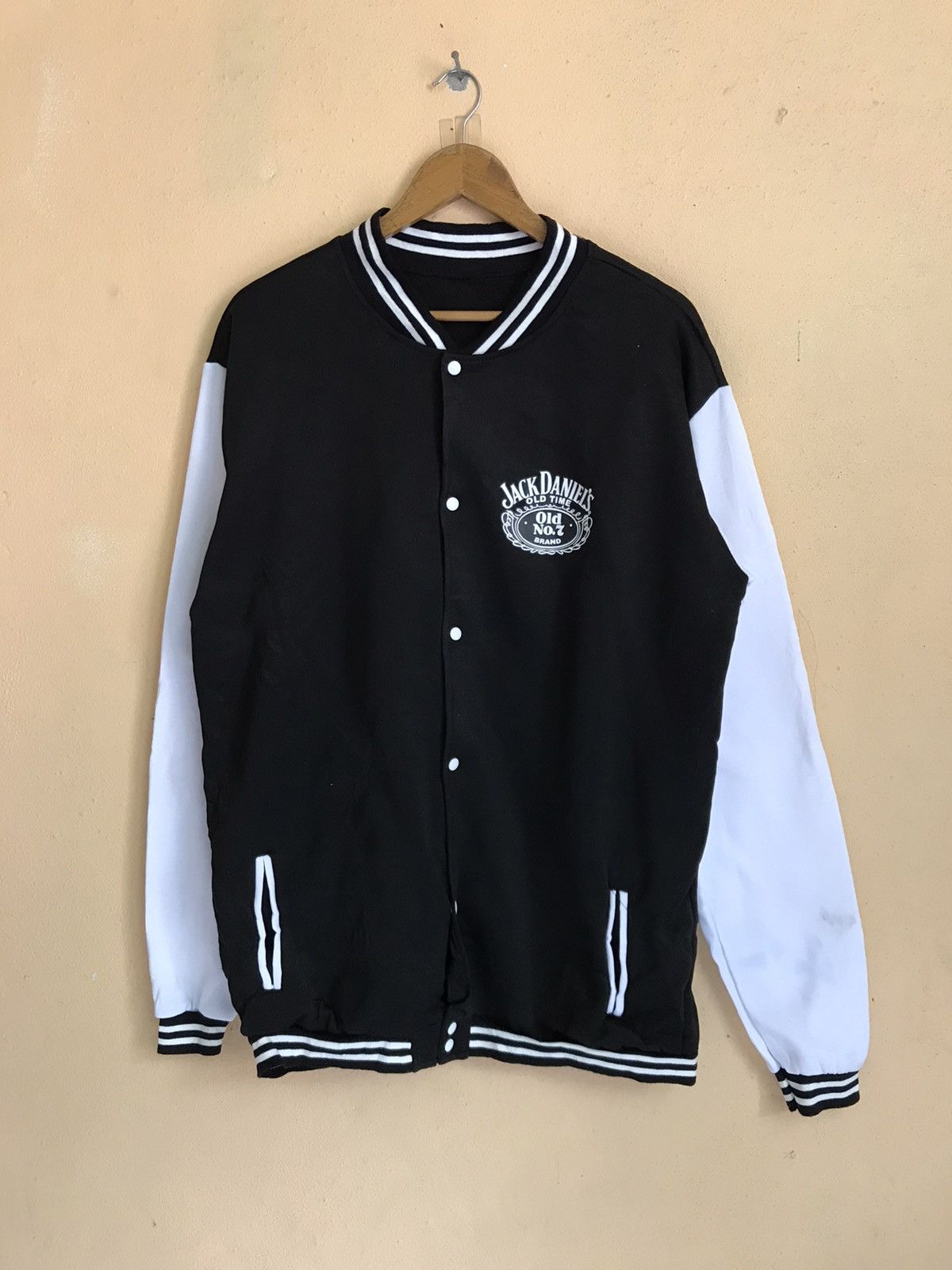 Vintage VINTAGE JACK DANIELS OLD TIME VARSITY STYLE JACKET Size US L / EU 52-54 / 3 - 5 Thumbnail