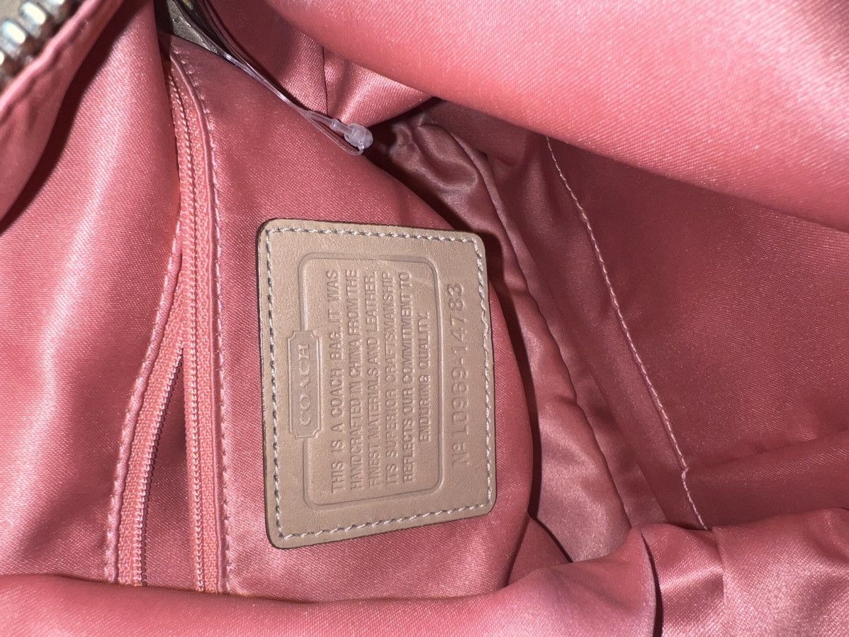 Coach Leather Coach Shoulder Bag W/ Coral Interior Size ONE SIZE - 3 Thumbnail