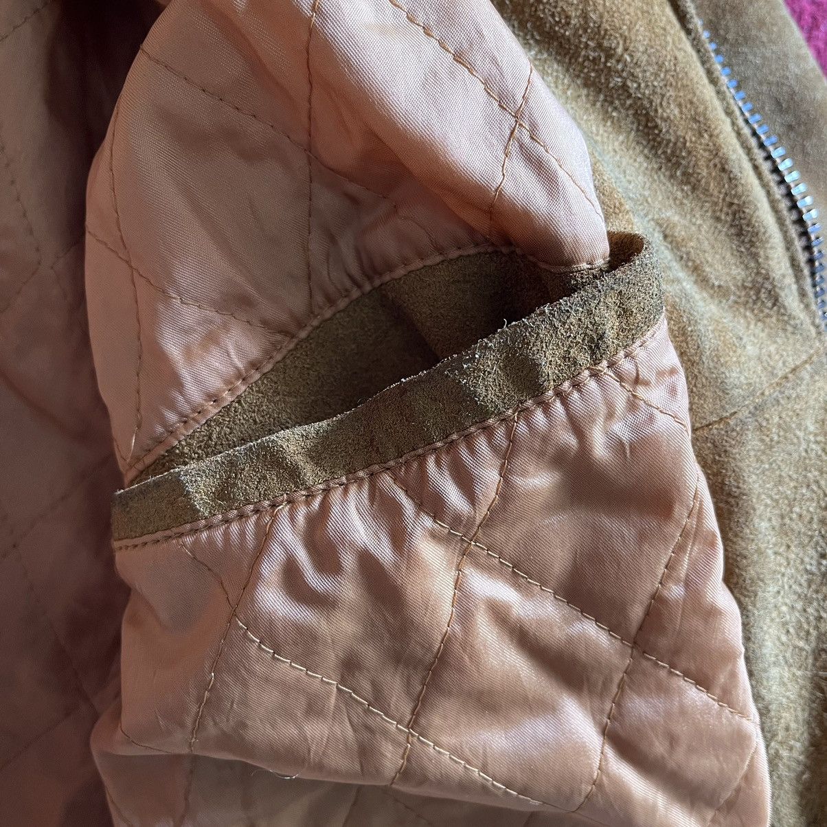 Vintage Vintage Bomber Cowhide Suede Leather Jacket Size US L / EU 52-54 / 3 - 11 Thumbnail