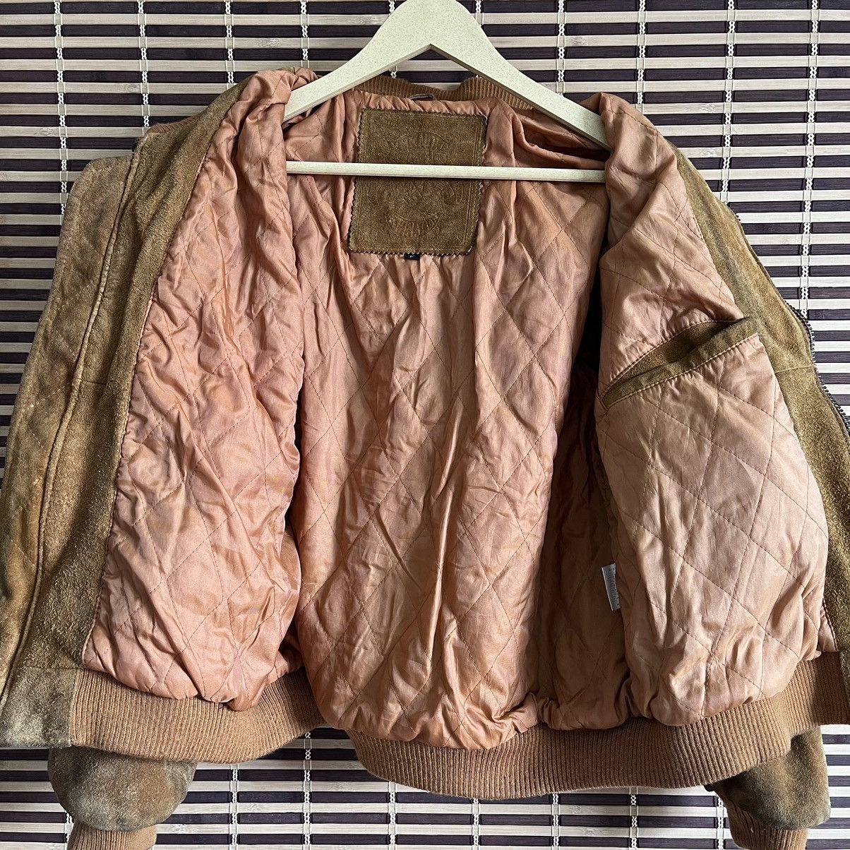 Vintage Vintage Bomber Cowhide Suede Leather Jacket Size US L / EU 52-54 / 3 - 10 Thumbnail