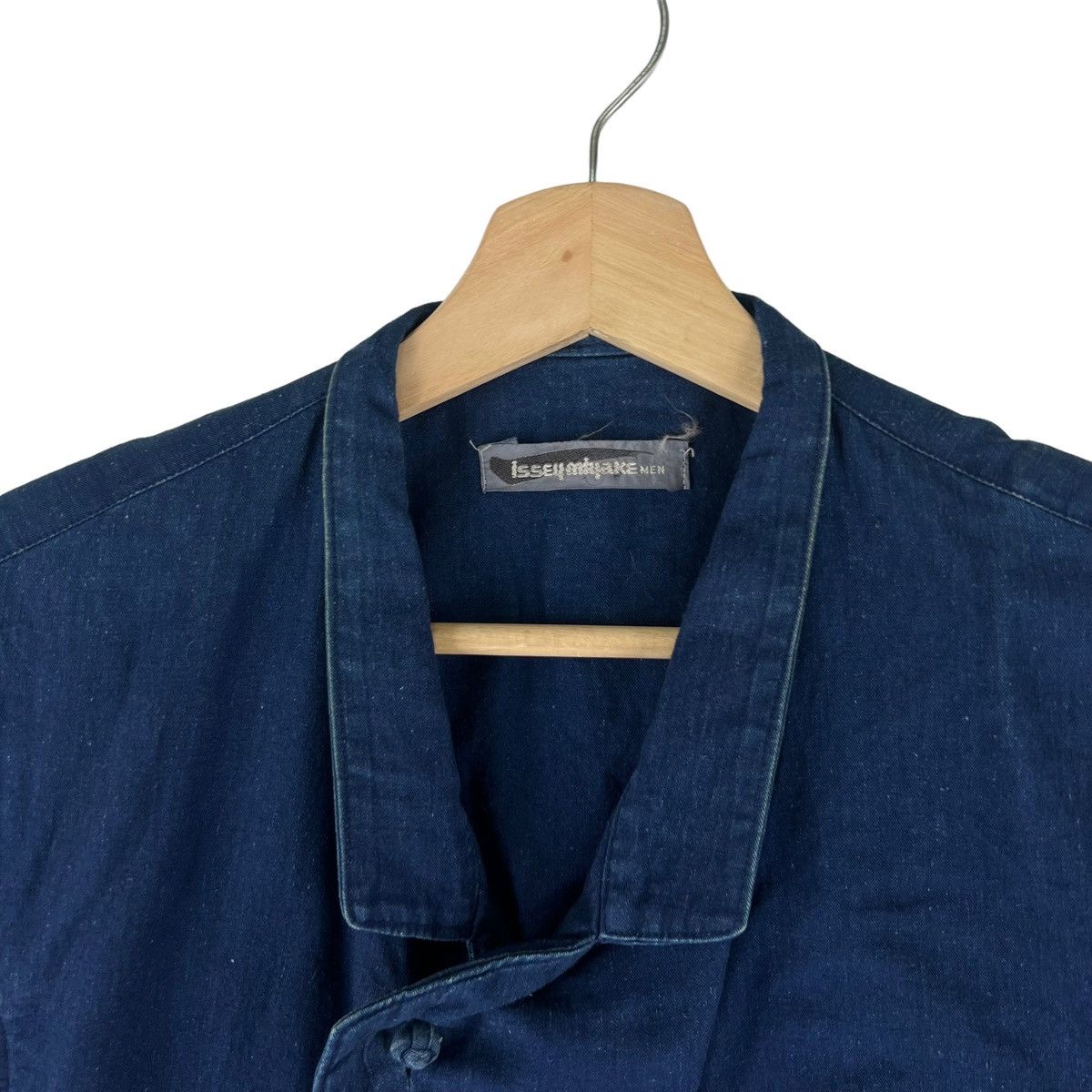 Issey Miyake ISSEY MIYAKE MEN INDIGO BLUE MANDARIN JACKET JAPAN MADE Size US S / EU 44-46 / 1 - 3 Thumbnail