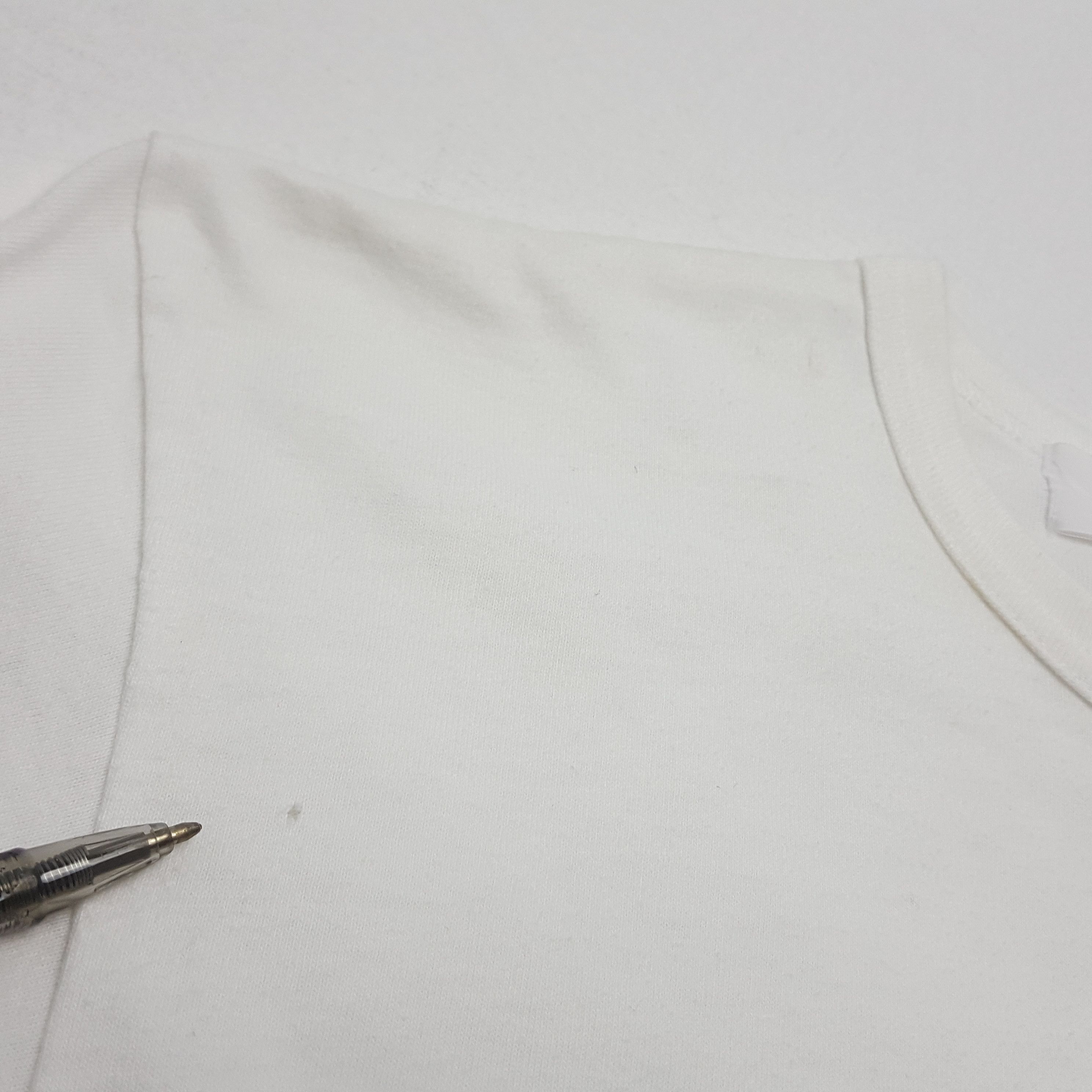 Comme des Garcons × Comme des Garcons PLAY × Vintage Vintage COMME des CARCONS PLAY logo t-shirts made in Japan Size US M / EU 48-50 / 2 - 4 Thumbnail