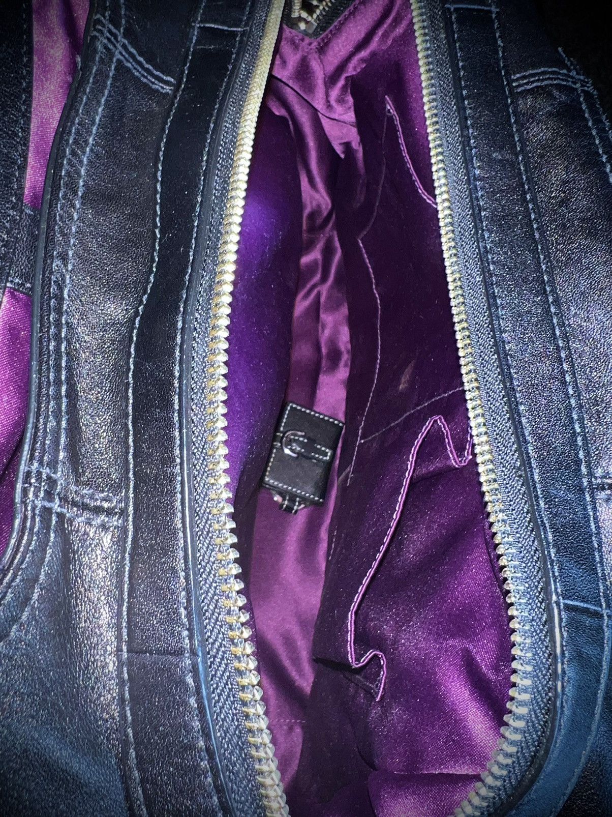 Coach Leather Coach Shoulder Bag W/ Purple Interior Size ONE SIZE - 5 Thumbnail