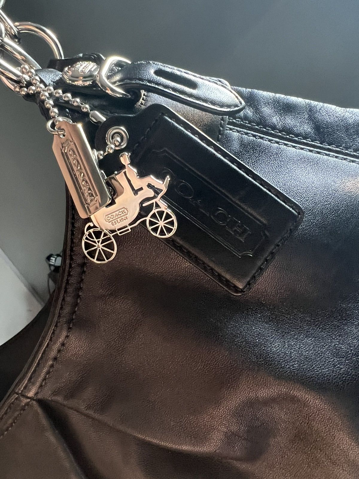 Coach Leather Coach Shoulder Bag W/ Purple Interior Size ONE SIZE - 1 Thumbnail
