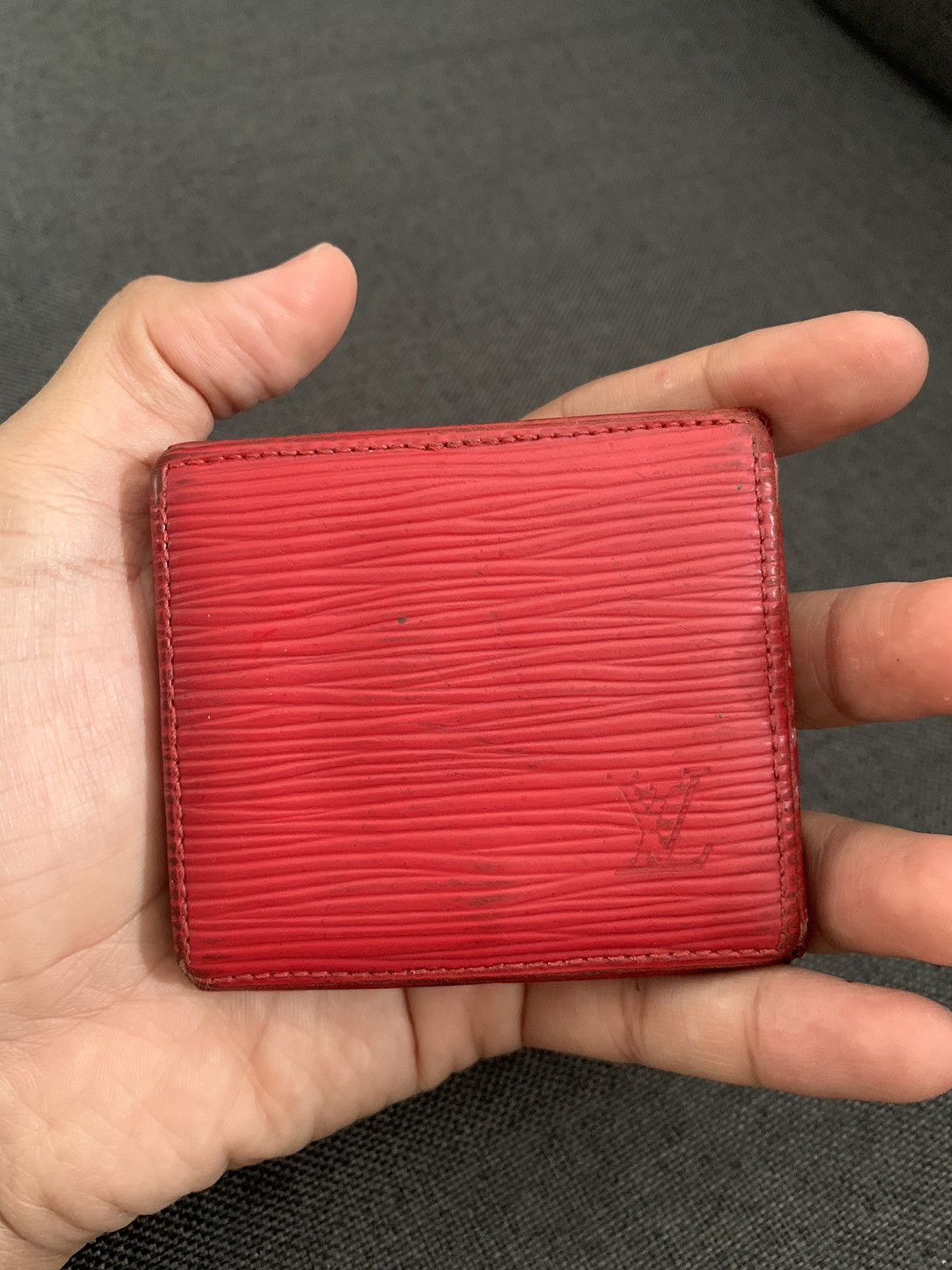 Louis Vuitton Louis Vuitton Coin Wallet Leather Red Size ONE SIZE - 1 Thumbnail