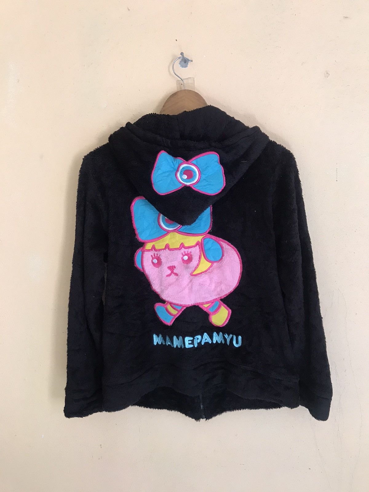 Anime × Cartoon Network × Japanese Brand Mamepamyu cartoon japanese Fur hoodie fleece Size US S / EU 44-46 / 1 - 4 Thumbnail