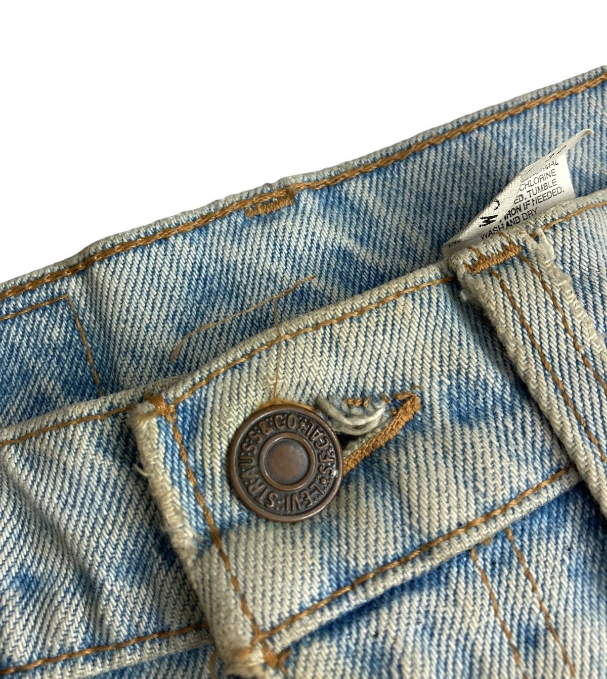 Levi's × Vintage VINTAGE LEVIS TRASHED DISTRESSED DENIM Size US 31 - 7 Thumbnail
