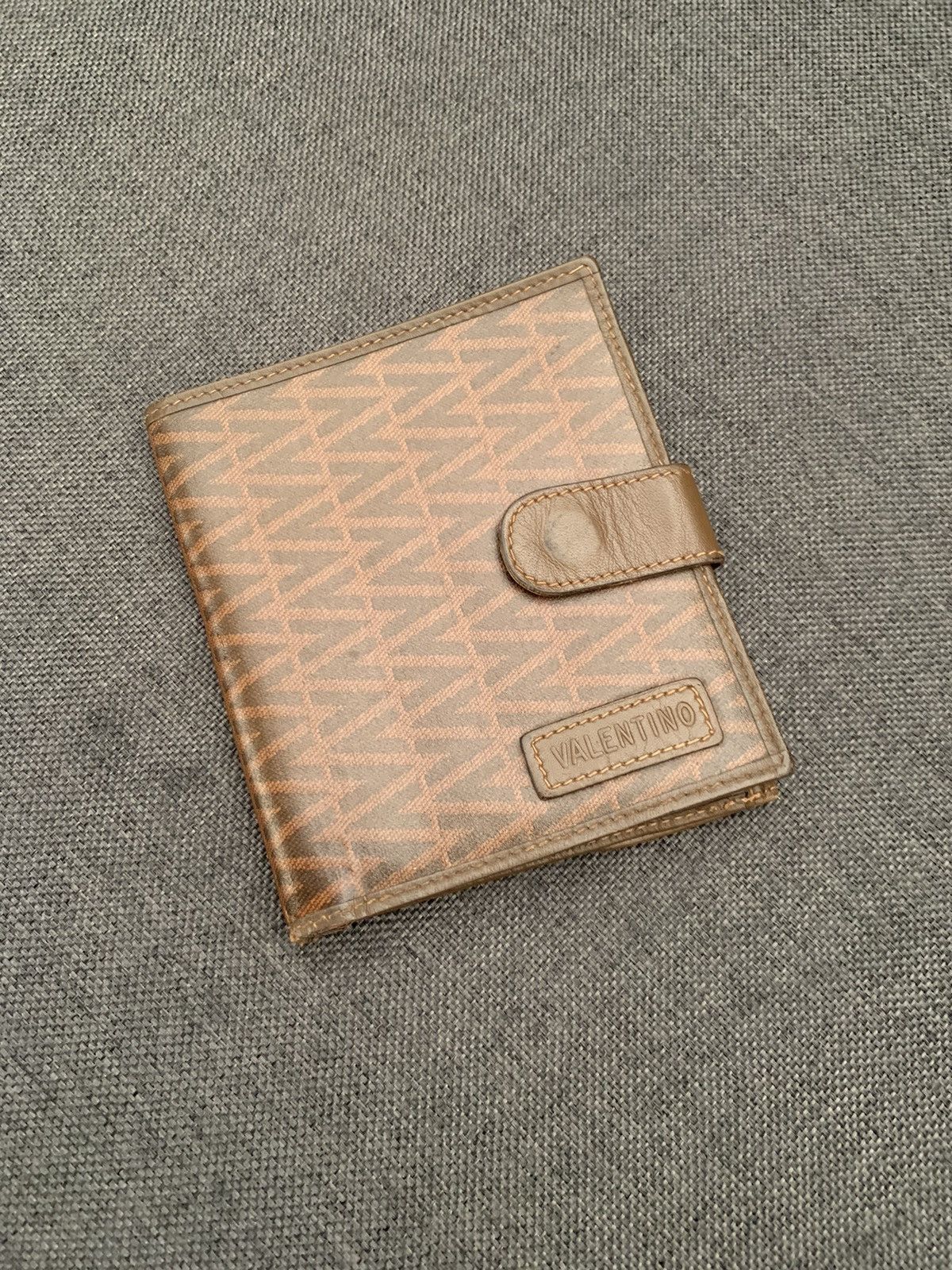 Valentino Vintage Valentino Monogram Wallet Leather Size ONE SIZE - 1 Thumbnail