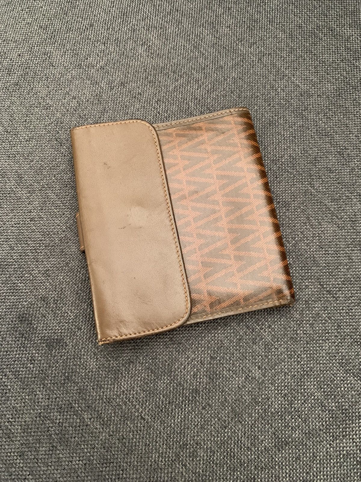 Valentino Vintage Valentino Monogram Wallet Leather Size ONE SIZE - 2 Thumbnail