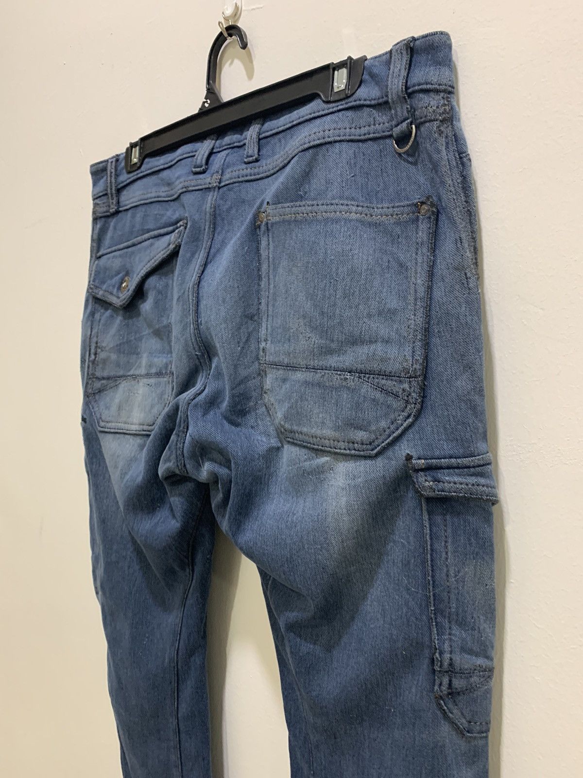 Japanese Brand FIELDCORE Curve Leg 7Pocket Distressed Denim Jean CargoPant Size US 34 / EU 50 - 13 Thumbnail