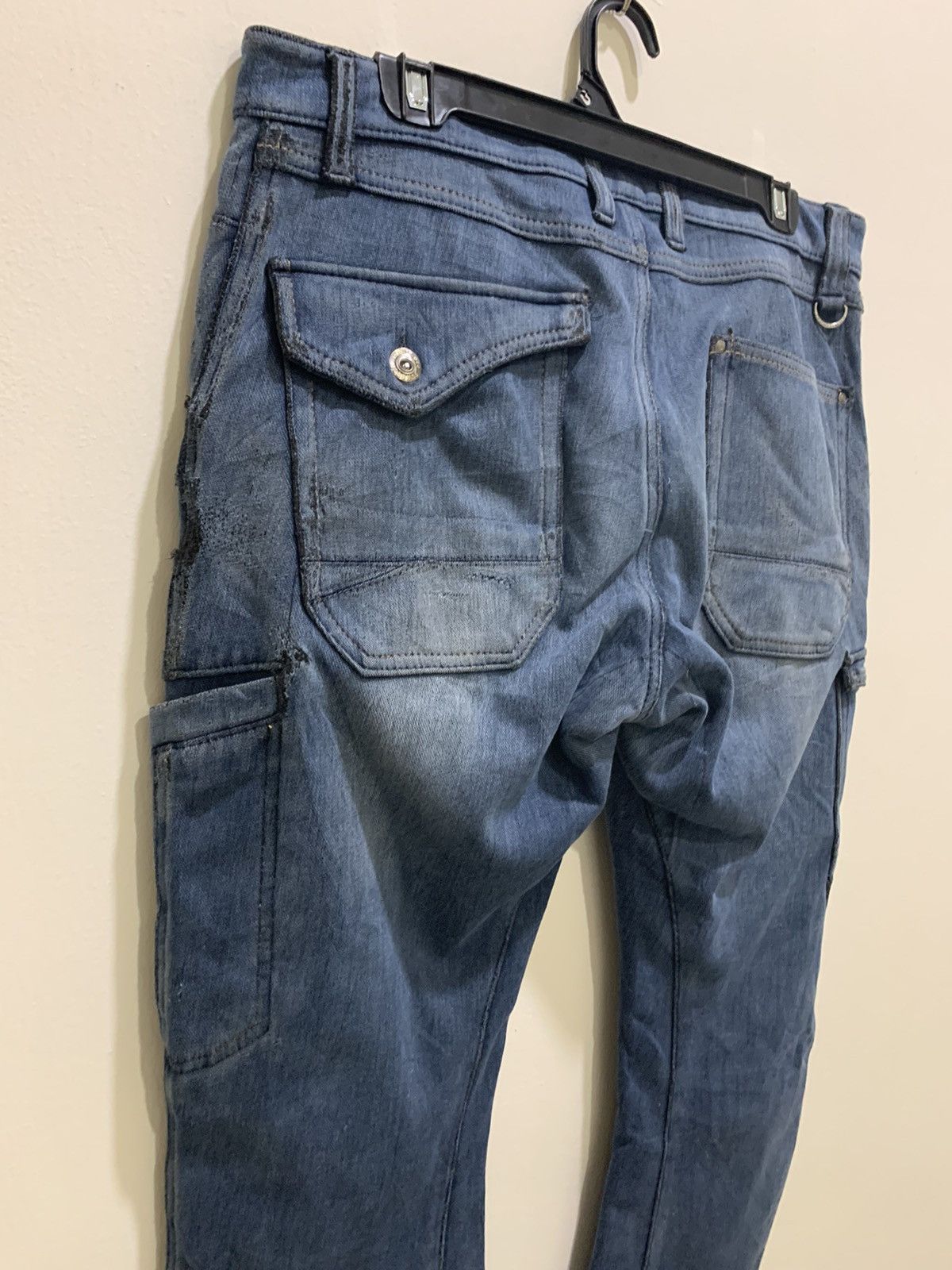 Japanese Brand FIELDCORE Curve Leg 7Pocket Distressed Denim Jean CargoPant Size US 34 / EU 50 - 12 Thumbnail