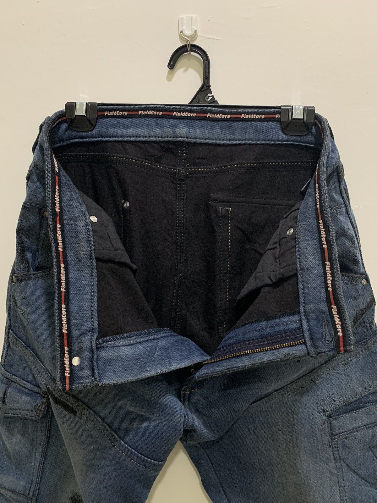 Japanese Brand FIELDCORE Curve Leg 7Pocket Distressed Denim Jean CargoPant Size US 34 / EU 50 - 16 Thumbnail