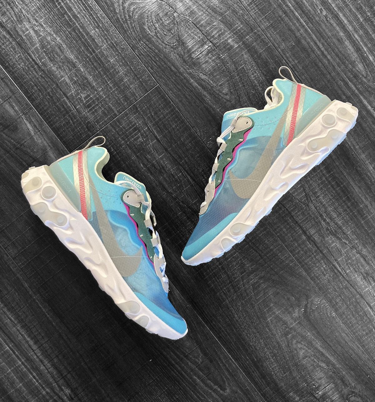 Nike react element 87 royal tint hotsell