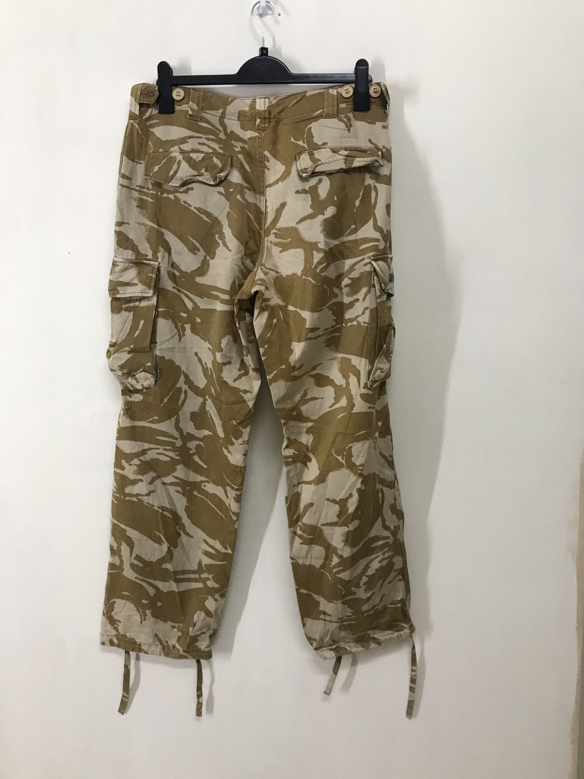 Wtaps JAPAN BRAND CAMOUFLAGE COMBAT CARGO PANTS TACTICAL BY WTAPS Size US 34 / EU 50 - 3 Thumbnail