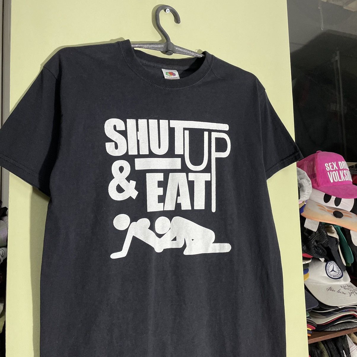 Vintage Vintage 90s Graphic Tee Humor Streetwear Black Single Stitch Size US M / EU 48-50 / 2 - 4 Thumbnail