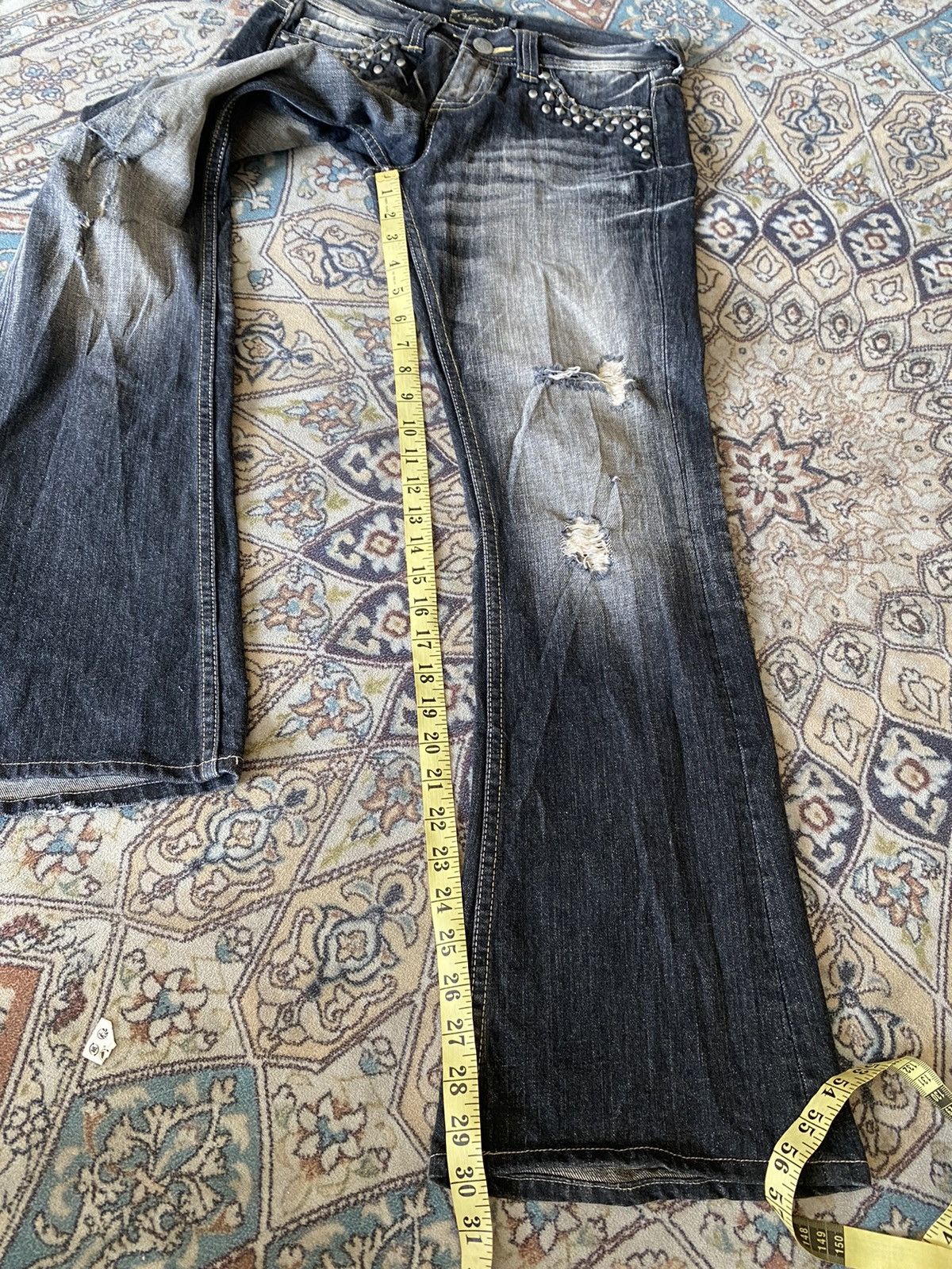Vanquish Vanquish Studded Distressed Denim Flare Jeans LGB Size US 30 / EU 46 - 18 Thumbnail