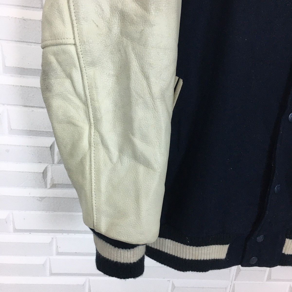 Japanese Brand RRKBLOW GRAFFITI NYC WOOL LEATHER SLEEVE VARSITY Size US L / EU 52-54 / 3 - 3 Thumbnail