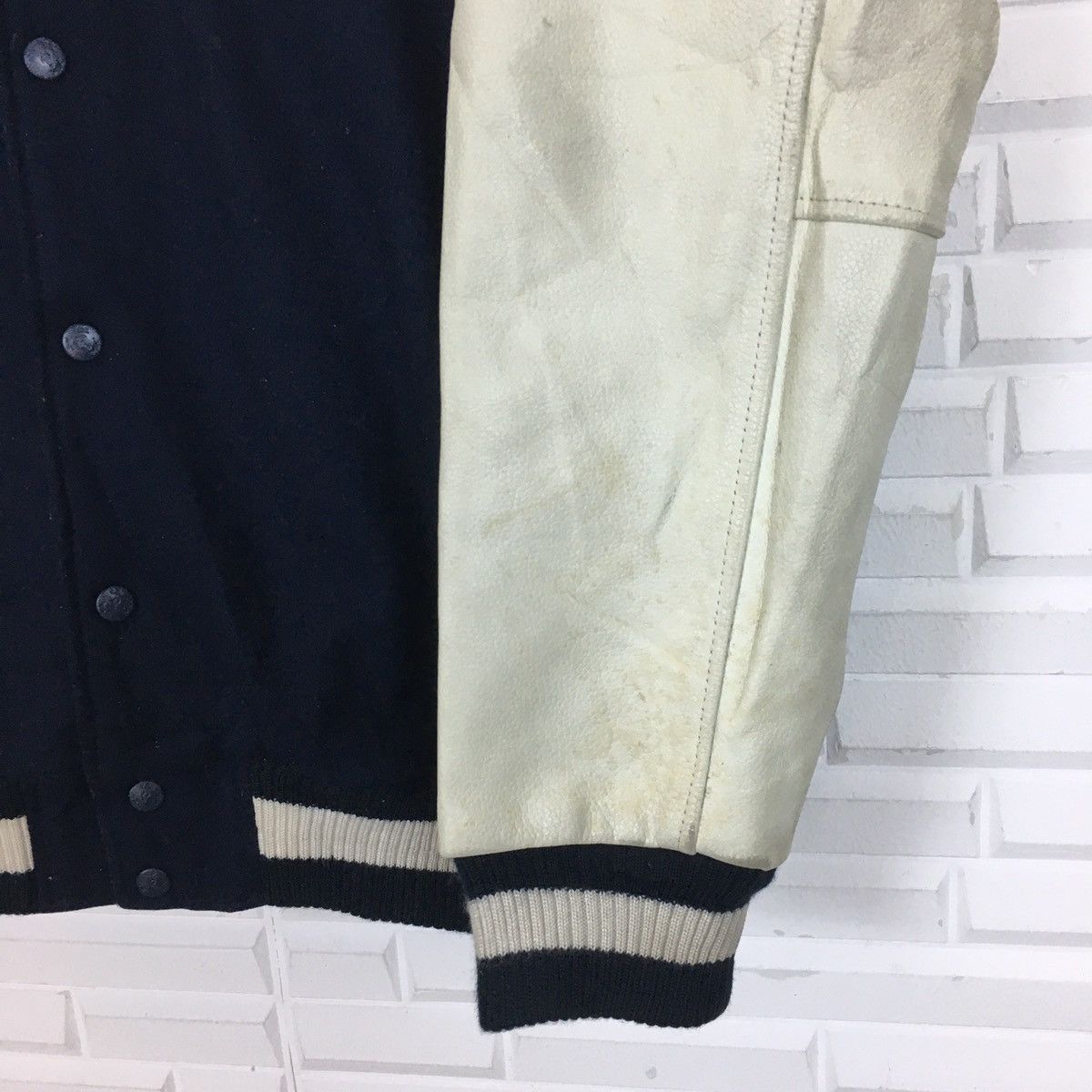 Japanese Brand RRKBLOW GRAFFITI NYC WOOL LEATHER SLEEVE VARSITY Size US L / EU 52-54 / 3 - 5 Thumbnail