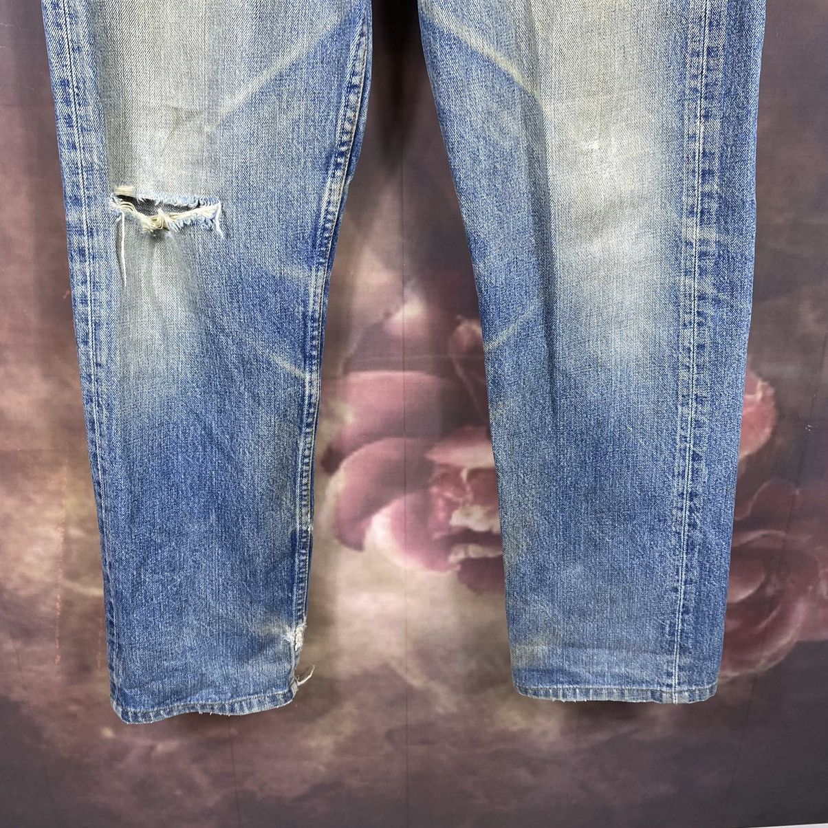 Jean × Levi's × Vintage Vintage Levis 501 Light Washed Distressed Jeans Size US 31 - 4 Thumbnail