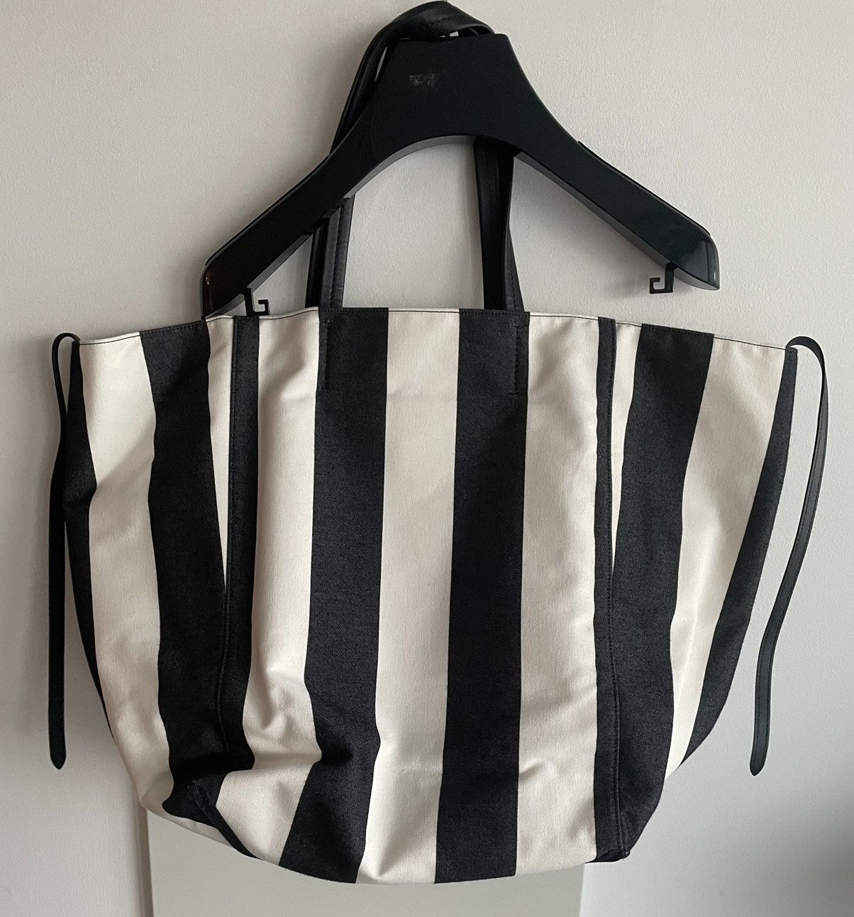 Celine $2,300 Sold Out Phoebe Philo Large Celine Cabas Phantom Bag Size ONE SIZE - 17 Thumbnail
