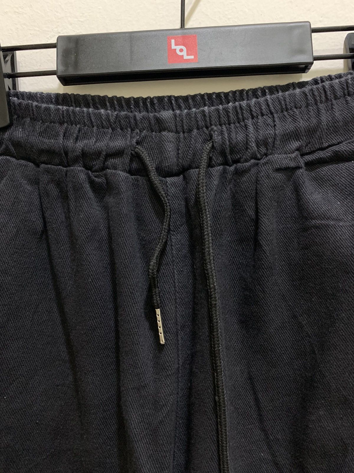 ROCKSTEADY ART UNION Disstressed Denim Rock Rugged Jogger Cropped Pant Size US 29 - 9 Thumbnail