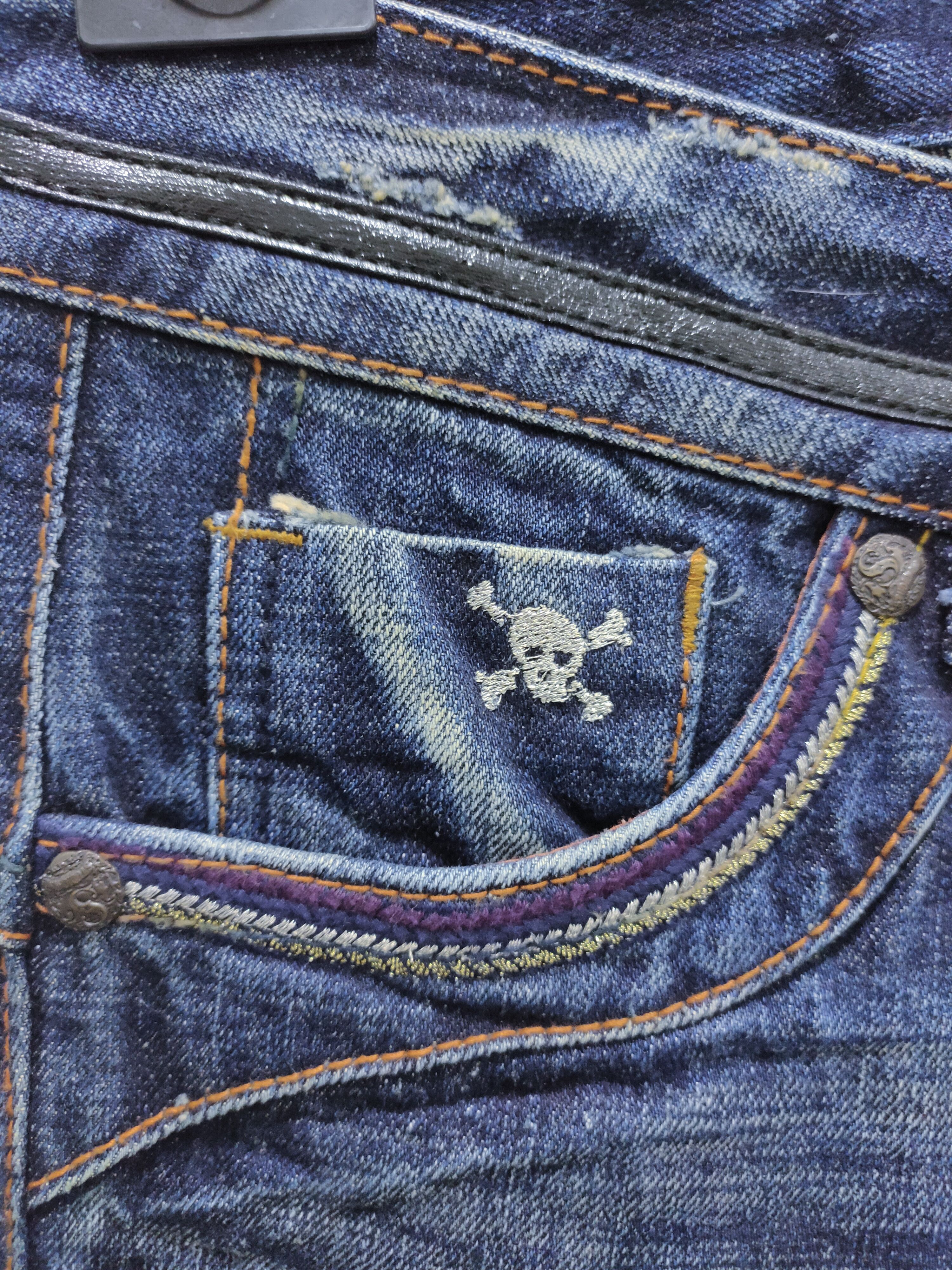Denim & Co. × Japanese Brand STUDIO R.P Skulls Embroidery Seditionaries Acid Wash Jeans Size 28" / US 6 / IT 42 - 8 Thumbnail