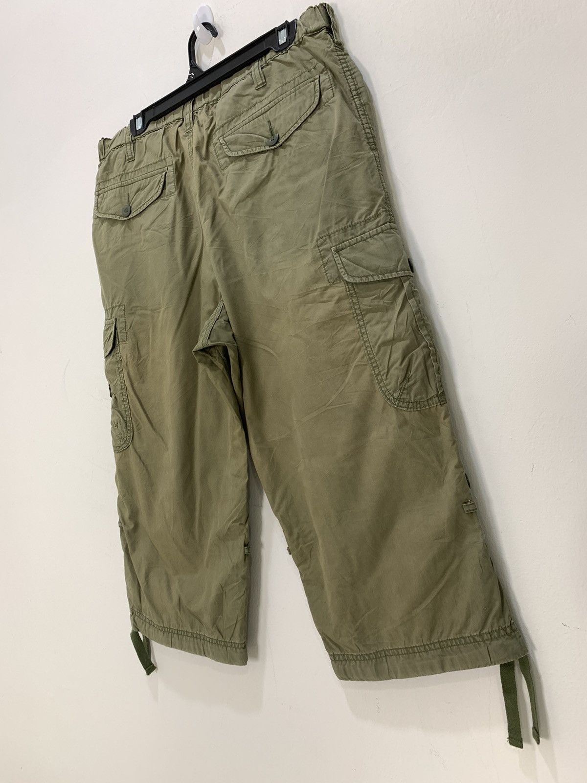 Seditionaries × Uniqlo UNIQLO Bondage Pullover Multipocket Cargo Crop Short Pant Size US 34 / EU 50 - 12 Thumbnail