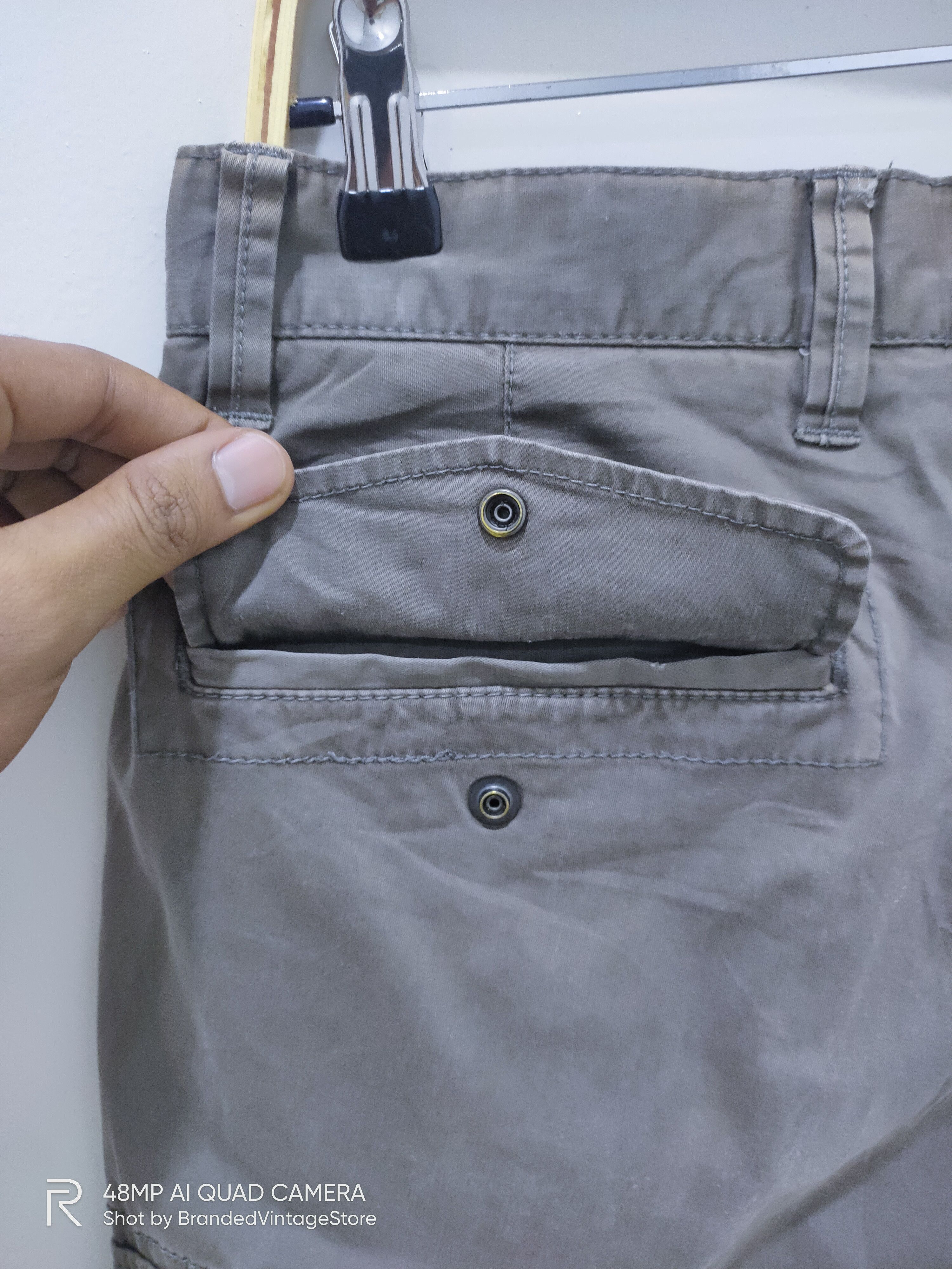Japanese Brand UNIQLO Hard Cotton Distress Multipocket Utility Cargo Pants Size US 32 / EU 48 - 12 Thumbnail